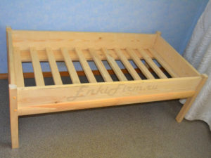 Детская кроватка 120х60 см из натурального дерева EnkiFirm